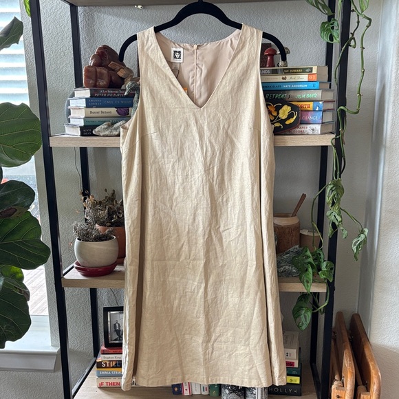 Sleeveless Linen-Blend Dress - Picture 1 of 6
